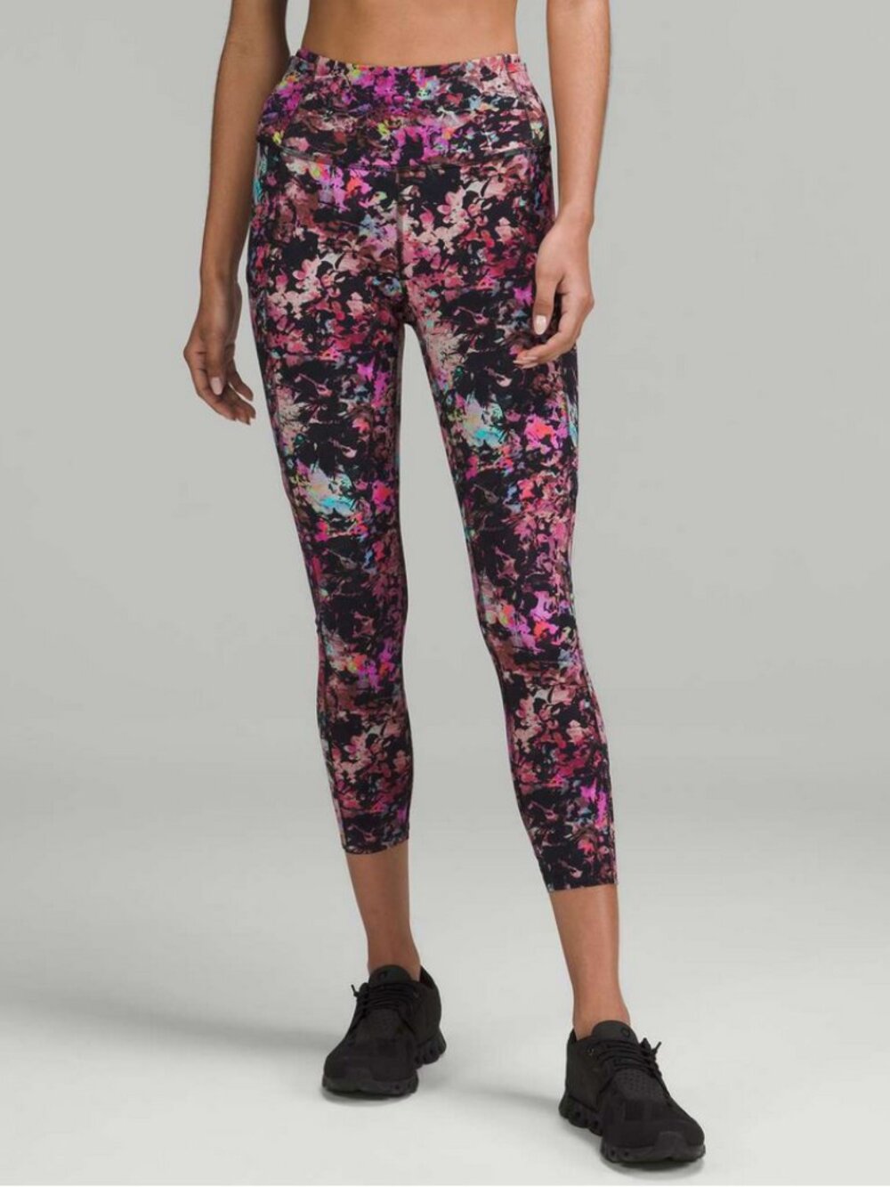 Lululemon Fast and Free High Rise Tight 25” Stencil Blossom Red Size 2